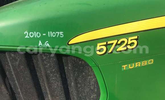 Acheter Occasion Utilitaire Caterpillar 120 Vert à Windhoek, Namibie Acheter Occasion Utilitaire Caterpillar 120 Vert à Windhoek, Namibie