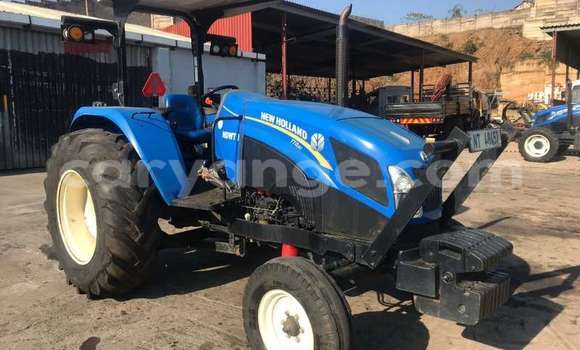 Buy Used Caterpillar 120 Blue Truck in Windhoek in Namibia Buy Used Caterpillar 120 Blue Truck in Windhoek in Namibia