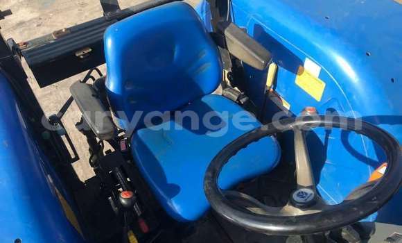 Buy Used Caterpillar 120 Blue Truck in Windhoek in Namibia Buy Used Caterpillar 120 Blue Truck in Windhoek in Namibia