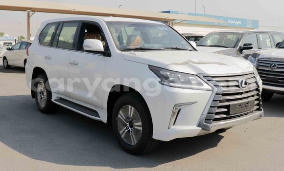 Acheter Import Voiture Lexus LX Blanc à Import - Dubai, Namibie Acheter Import Voiture Lexus LX Blanc à Import - Dubai, Namibie