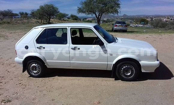 Buy Used Volkswagen Golf Black Car in Windhoek in Namibia Buy Used Volkswagen Golf Black Car in Windhoek in Namibia