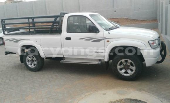 Buy Used Toyota Pickup White Car in Windhoek in Namibia Buy Used Toyota Pickup White Car in Windhoek in Namibia