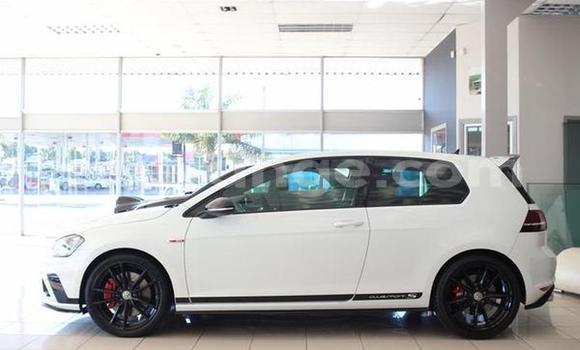 Acheter Occasion Voiture Volkswagen Golf Blanc à Windhoek, Namibie Acheter Occasion Voiture Volkswagen Golf Blanc à Windhoek, Namibie