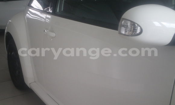 Buy Used Volkswagen Beetle White Car in Windhoek in Namibia