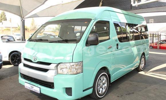 Acheter Occasion Voiture Toyota 4Runner Blanc à Windhoek, Namibie Acheter Occasion Voiture Toyota 4Runner Blanc à Windhoek, Namibie