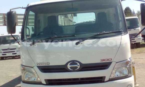 Buy Used Hino 300 Series White Truck in Windhoek in Namibia Buy Used Hino 300 Series White Truck in Windhoek in Namibia
