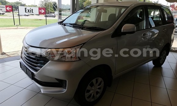 Buy Used Toyota Avanza White Car in Gobabis in Omaheke Buy Used Toyota Avanza White Car in Gobabis in Omaheke