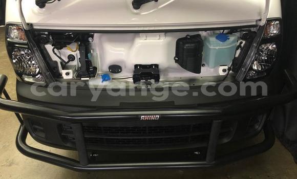 Acheter Occasion Voiture Kia K7 Blanc à Windhoek, Namibie Acheter Occasion Voiture Kia K7 Blanc à Windhoek, Namibie