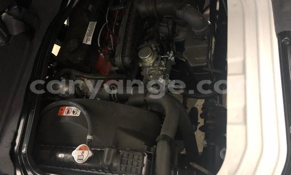 Acheter Occasion Voiture Kia K7 Blanc à Windhoek, Namibie Acheter Occasion Voiture Kia K7 Blanc à Windhoek, Namibie