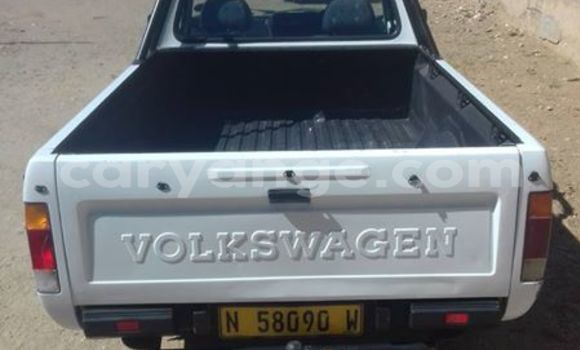 Buy Used Volkswagen Amarok White Car in Windhoek in Namibia Buy Used Volkswagen Amarok White Car in Windhoek in Namibia