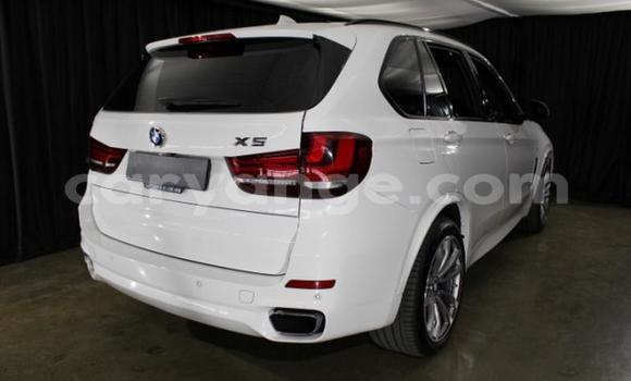 Acheter Occasion Voiture BMW X5 Blanc à Windhoek, Namibie Acheter Occasion Voiture BMW X5 Blanc à Windhoek, Namibie
