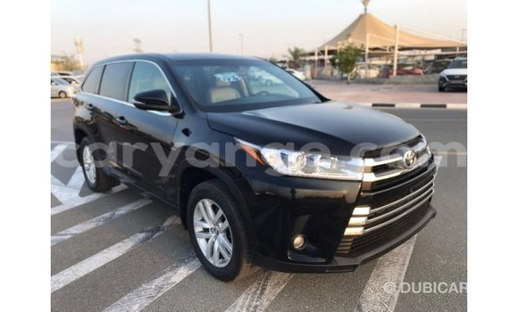 Acheter Import Voiture Toyota Highlander Noir à Import - Dubai, Namibie Acheter Import Voiture Toyota Highlander Noir à Import - Dubai, Namibie