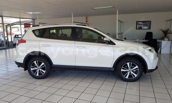 Buy Used Toyota RAV4 White Car in Windhoek in Namibia Buy Used Toyota RAV4 White Car in Windhoek in Namibia
