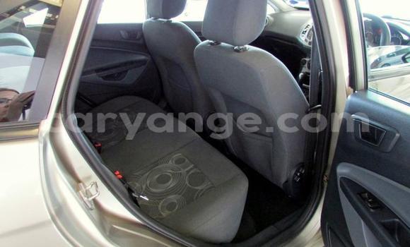 Acheter Occasion Voiture Ford Fiesta Beige à Windhoek, Namibie Acheter Occasion Voiture Ford Fiesta Beige à Windhoek, Namibie