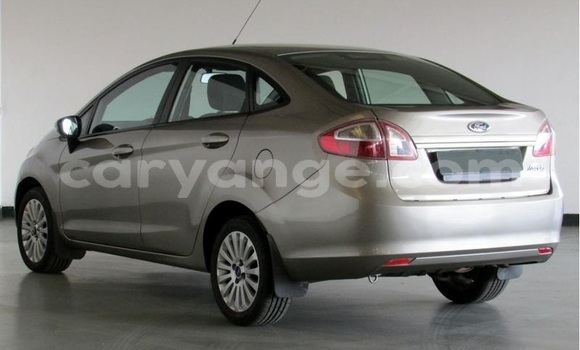 Acheter Occasion Voiture Ford Fiesta Beige à Windhoek, Namibie Acheter Occasion Voiture Ford Fiesta Beige à Windhoek, Namibie