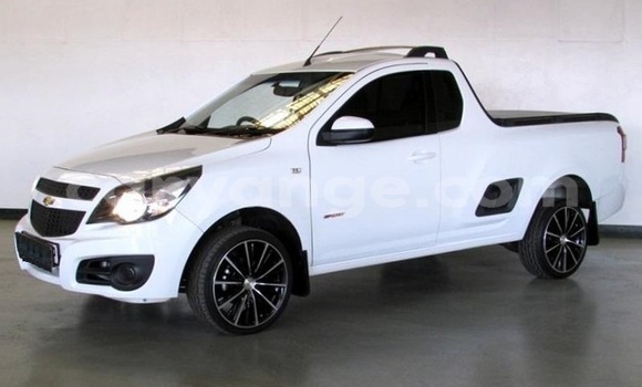 Buy Used Chevrolet Van White Car in Windhoek in Namibia Buy Used Chevrolet Van White Car in Windhoek in Namibia