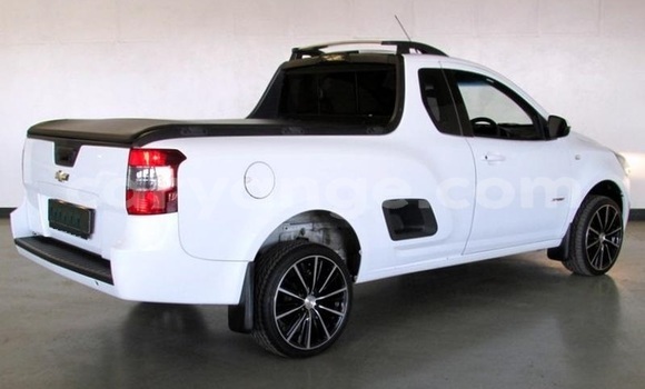 Buy Used Chevrolet Van White Car in Windhoek in Namibia Buy Used Chevrolet Van White Car in Windhoek in Namibia