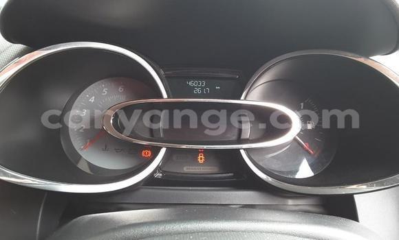 Acheter Occasion Voiture Renault Clio RS Rouge à Windhoek, Namibie Acheter Occasion Voiture Renault Clio RS Rouge à Windhoek, Namibie