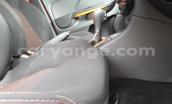 Acheter Occasion Voiture Renault Clio RS Rouge à Windhoek, Namibie Acheter Occasion Voiture Renault Clio RS Rouge à Windhoek, Namibie