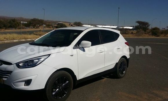 Acheter Occasion Voiture Hyundai Ix35 Blanc à Windhoek, Namibie Acheter Occasion Voiture Hyundai Ix35 Blanc à Windhoek, Namibie