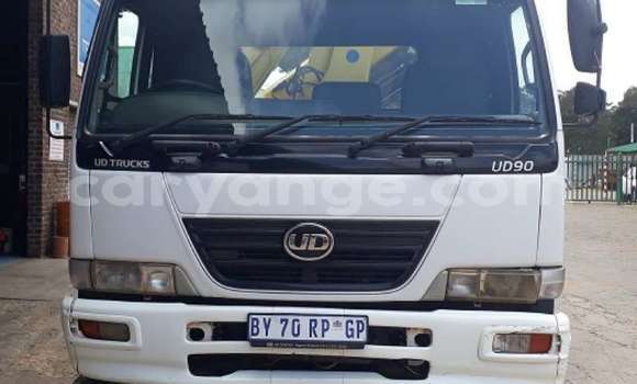 Buy Used Isuzu FTR 850 White Truck in Windhoek in Namibia Buy Used Isuzu FTR 850 White Truck in Windhoek in Namibia