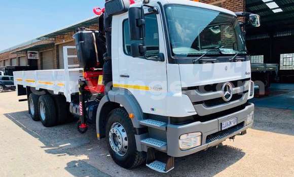 Buy Used Mercedes‒Benz 1117 White Truck in Windhoek in Namibia