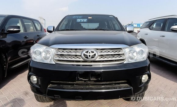 Acheter Import Voiture Toyota Fortuner Noir à Import - Dubai, Namibie Acheter Import Voiture Toyota Fortuner Noir à Import - Dubai, Namibie