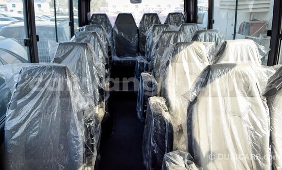 Acheter Import Voiture Hyundai Accent Beige à Import - Dubai, Namibie Acheter Import Voiture Hyundai Accent Beige à Import - Dubai, Namibie