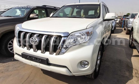 Acheter Import Voiture Toyota Prado Blanc à Import - Dubai, Namibie Acheter Import Voiture Toyota Prado Blanc à Import - Dubai, Namibie