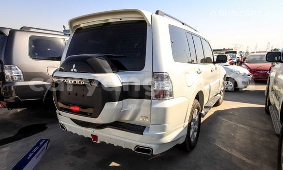 Buy Import Mitsubishi Pajero White Car in Import - Dubai in Namibia Buy Import Mitsubishi Pajero White Car in Import - Dubai in Namibia