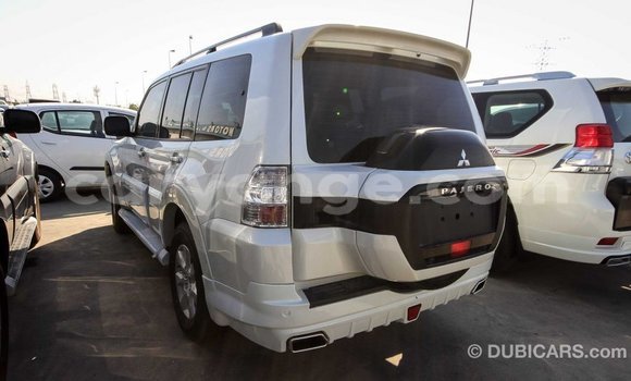 Buy Import Mitsubishi Pajero White Car in Import - Dubai in Namibia Buy Import Mitsubishi Pajero White Car in Import - Dubai in Namibia