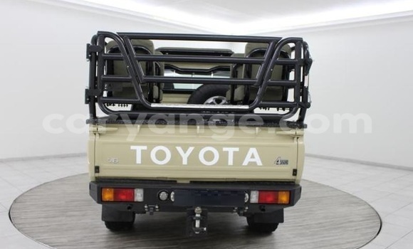 Buy Used Toyota Land Cruiser Beige Car in Windhoek in Namibia Buy Used Toyota Land Cruiser Beige Car in Windhoek in Namibia