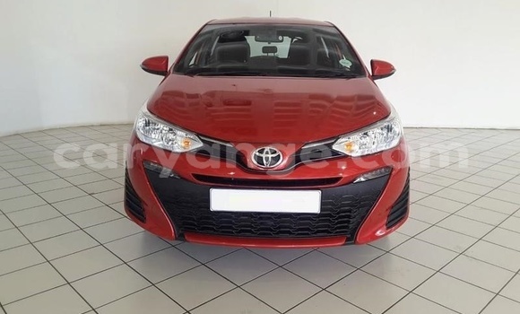 Acheter Occasion Voiture Toyota Yaris Rouge à Windhoek, Namibie Acheter Occasion Voiture Toyota Yaris Rouge à Windhoek, Namibie