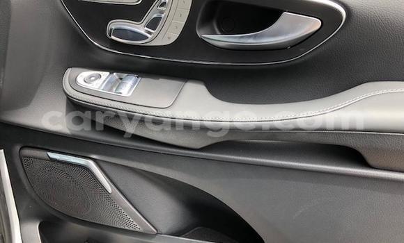 Acheter Occasion Voiture Mercedes-Benz V-klasse Blanc à Henties Bay, Erongo Acheter Occasion Voiture Mercedes-Benz V-klasse Blanc à Henties Bay, Erongo