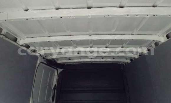 Buy Used Mercedes Viano White Car in Windhoek in Namibia Buy Used Mercedes Viano White Car in Windhoek in Namibia