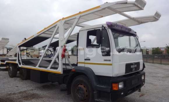 Buy Used Man M2000 White Truck in Windhoek in Namibia