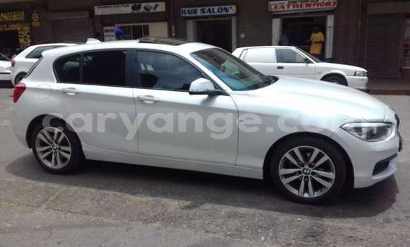 Acheter Occasion Voiture BMW 3–Series Blanc à Windhoek, Namibie Acheter Occasion Voiture BMW 3–Series Blanc à Windhoek, Namibie