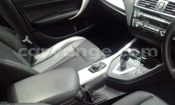 Acheter Occasion Voiture BMW 3–Series Blanc à Windhoek, Namibie Acheter Occasion Voiture BMW 3–Series Blanc à Windhoek, Namibie