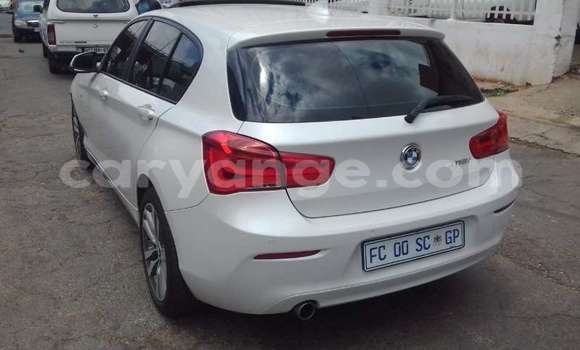 Acheter Occasion Voiture BMW 3–Series Blanc à Windhoek, Namibie Acheter Occasion Voiture BMW 3–Series Blanc à Windhoek, Namibie