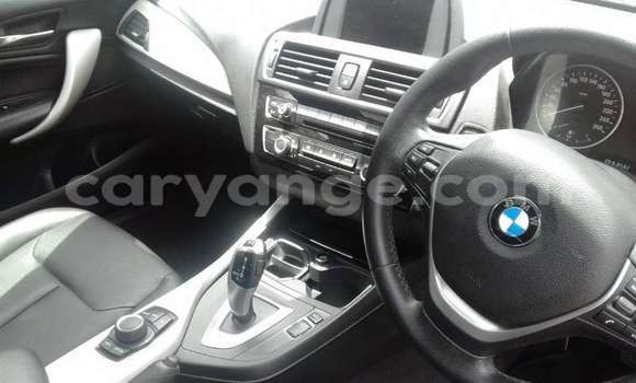 Acheter Occasion Voiture BMW 3–Series Blanc à Windhoek, Namibie Acheter Occasion Voiture BMW 3–Series Blanc à Windhoek, Namibie