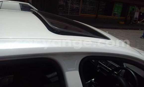 Acheter Occasion Voiture BMW 3–Series Blanc à Windhoek, Namibie Acheter Occasion Voiture BMW 3–Series Blanc à Windhoek, Namibie