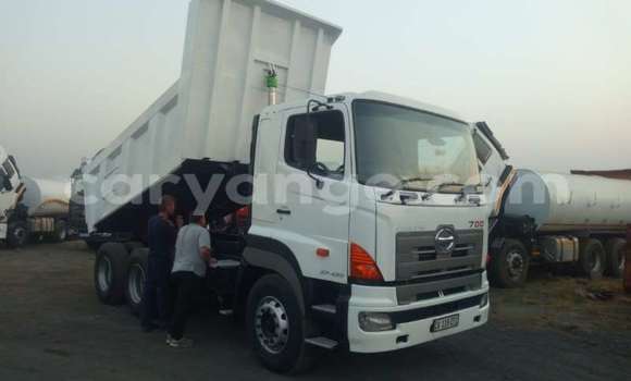 Buy Used Hino 300 Series Other Truck in Windhoek in Namibia Buy Used Hino 300 Series Other Truck in Windhoek in Namibia