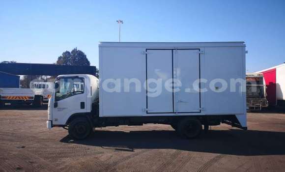 Buy Used Isuzu FTR 850 White Truck in Windhoek in Namibia Buy Used Isuzu FTR 850 White Truck in Windhoek in Namibia