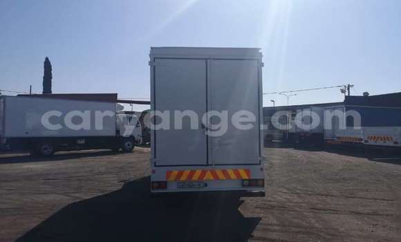 Buy Used Isuzu FTR 850 White Truck in Windhoek in Namibia Buy Used Isuzu FTR 850 White Truck in Windhoek in Namibia