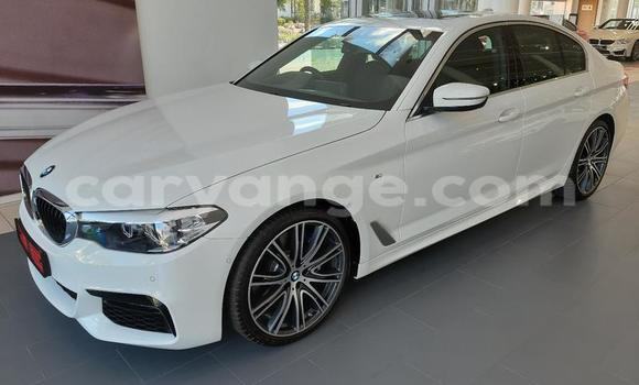 Acheter Occasion Voiture BMW 5–Series Blanc à Windhoek, Namibie Acheter Occasion Voiture BMW 5–Series Blanc à Windhoek, Namibie