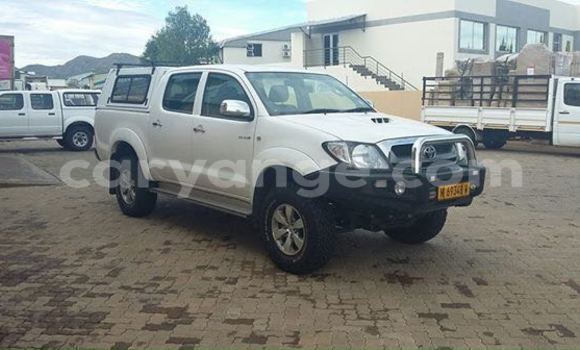 Buy Used Toyota Hilux White Car in Windhoek in Namibia