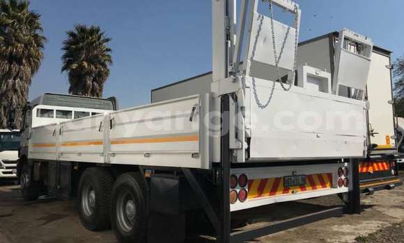 Buy Used Mercedes‒Benz 2628 White Truck in Windhoek in Namibia Buy Used Mercedes‒Benz 2628 White Truck in Windhoek in Namibia