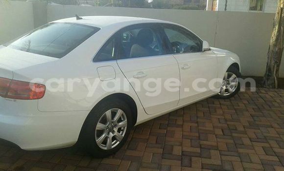 Acheter Occasion Voiture Audi A4 Blanc à Windhoek, Namibie Acheter Occasion Voiture Audi A4 Blanc à Windhoek, Namibie