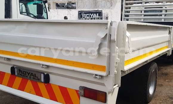 Buy Used Hino 300 Series White Truck in Karasburg in Karas Buy Used Hino 300 Series White Truck in Karasburg in Karas