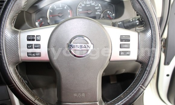 Buy Used Nissan Pathfinder White Car in Karasburg in Karas Buy Used Nissan Pathfinder White Car in Karasburg in Karas